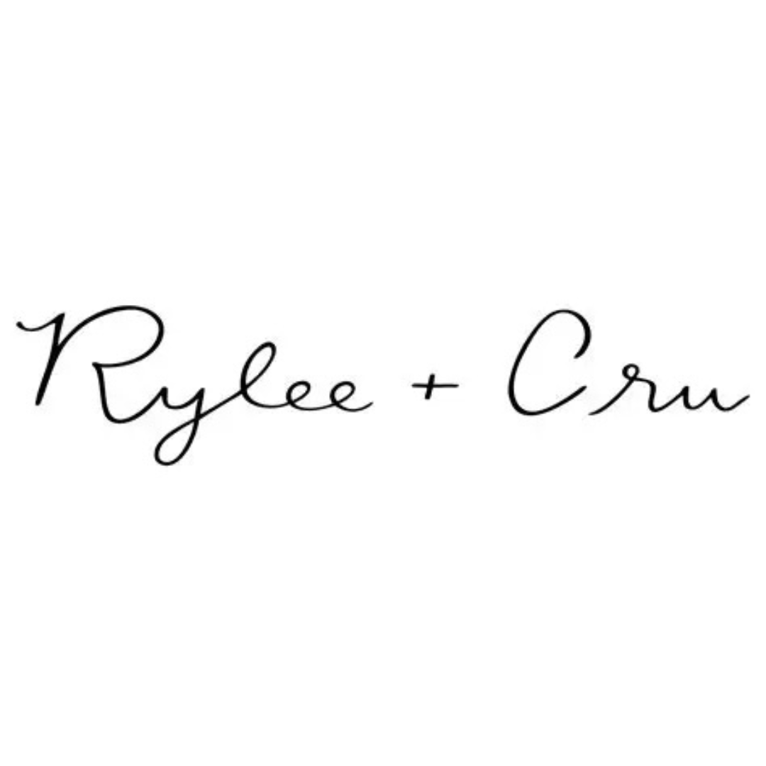 Rylee & Cru